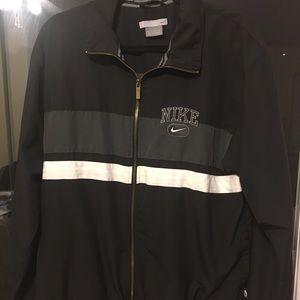 Nike jacket ✔️ size Large